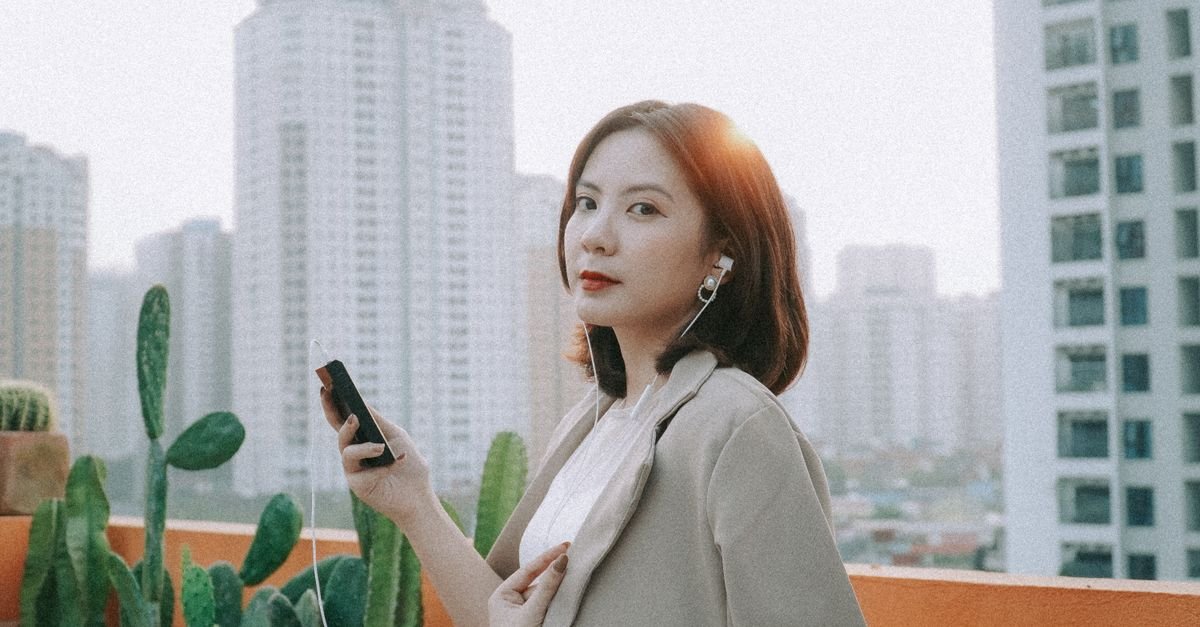 음질은 왜 음악용 이어폰처럼 들리지 않을 수 있나요?